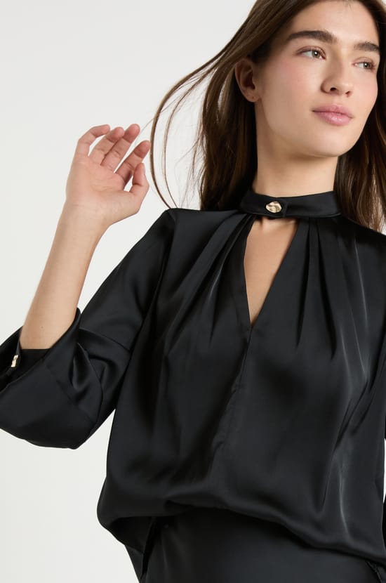 Blouse avec col bijou;${refinementColor}