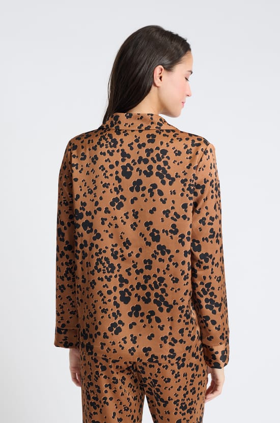 Chemise de pyjama satin&eacute;e &agrave; imprim&eacute;s;${refinementColor}