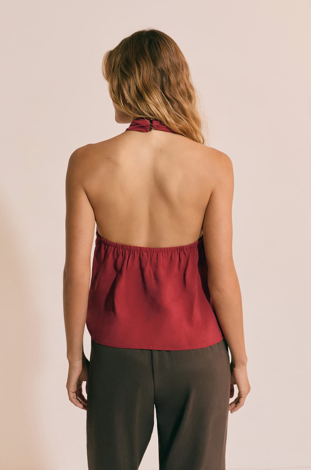 Top sans manches;${refinementColor}