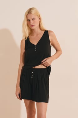 Pantal&oacute;n corto de pijama liso de modal;${refinementColor}