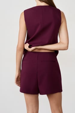 Rok-short;${refinementColor}