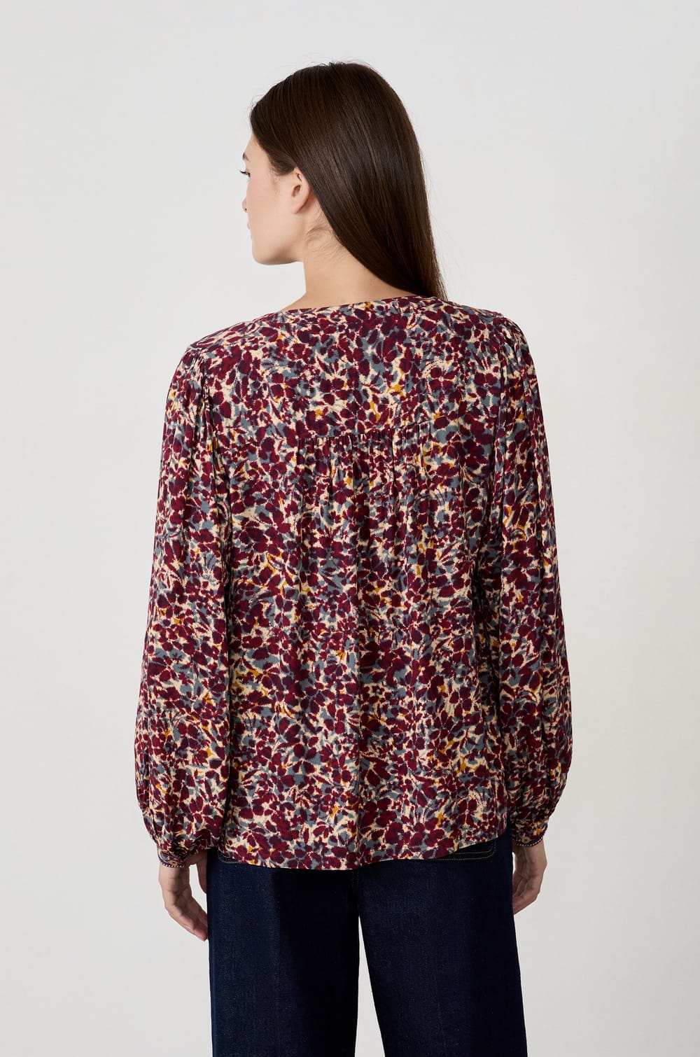 Camisa con estampado floral;${refinementColor}