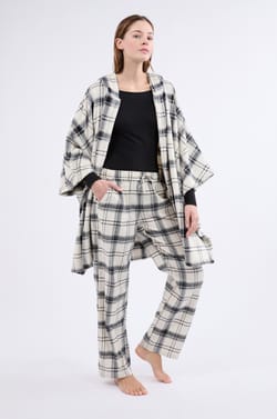 Poncho ohne Ärmel mit Fleece-Effekt;${refinementColor}