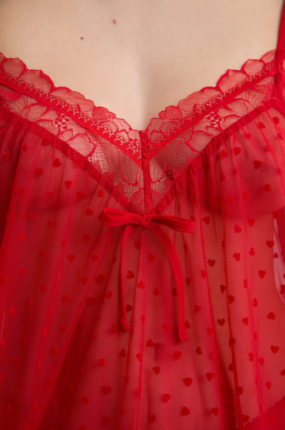 Nuisette en tulle &agrave; motifs c&oelig;urs;${refinementColor}