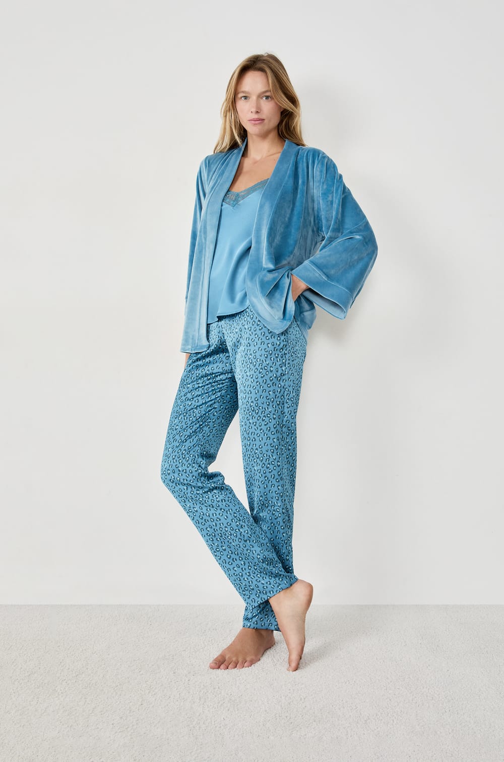 Pyjama 3 pièces;${refinementColor}