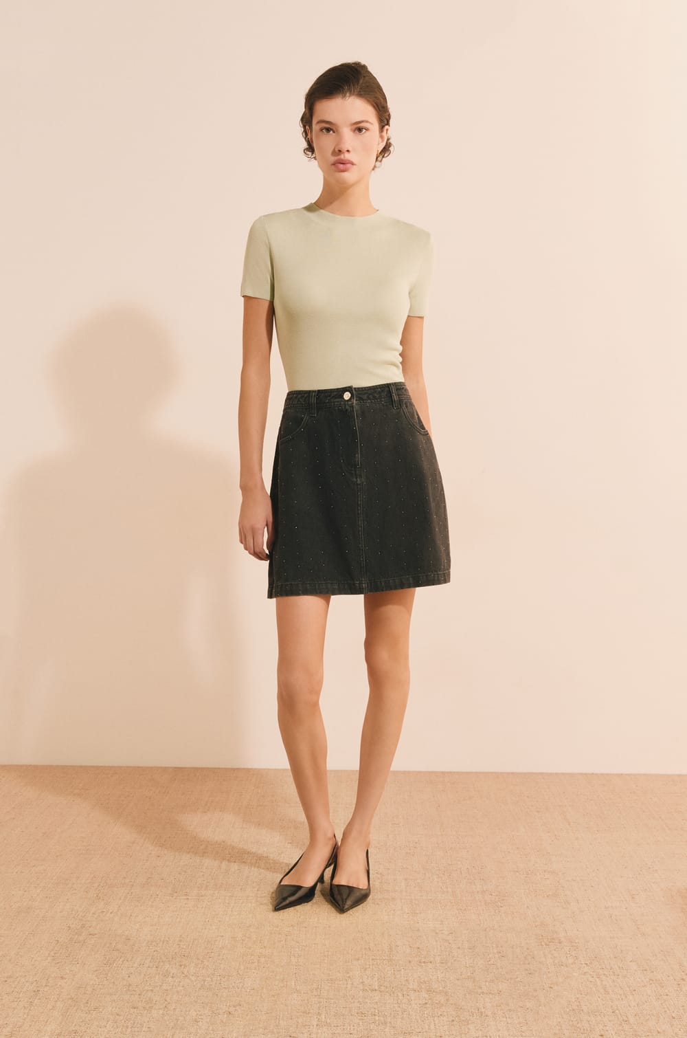 Jupe courte en jean &agrave; sequins;${refinementColor}