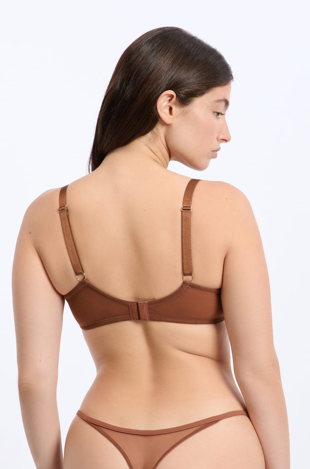 Sujetador de tul;${refinementColor}