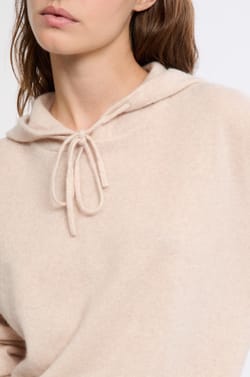 Pull à capuche en cachemire;${refinementColor}