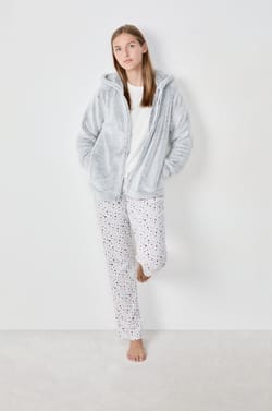 Pijama de 3 piezas;${refinementColor}
