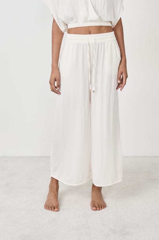 Pantal&oacute;n satinado de corte ancho;${refinementColor}