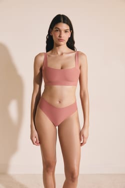 Soutien-gorge brassi&egrave;re en microfibre avec pads amovibles;${refinementColor}