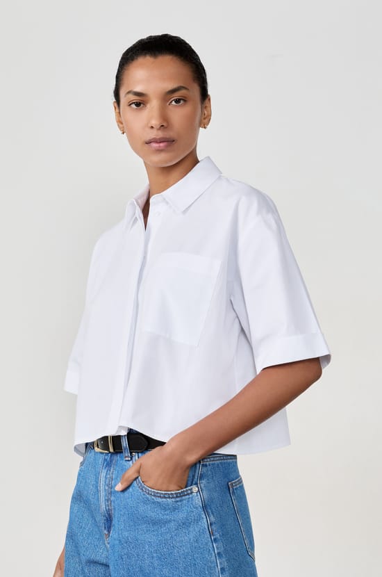Short-sleeved short shirt;${refinementColor}