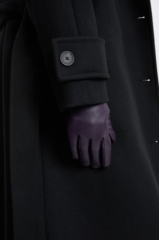 Leather Gloves;${refinementColor}