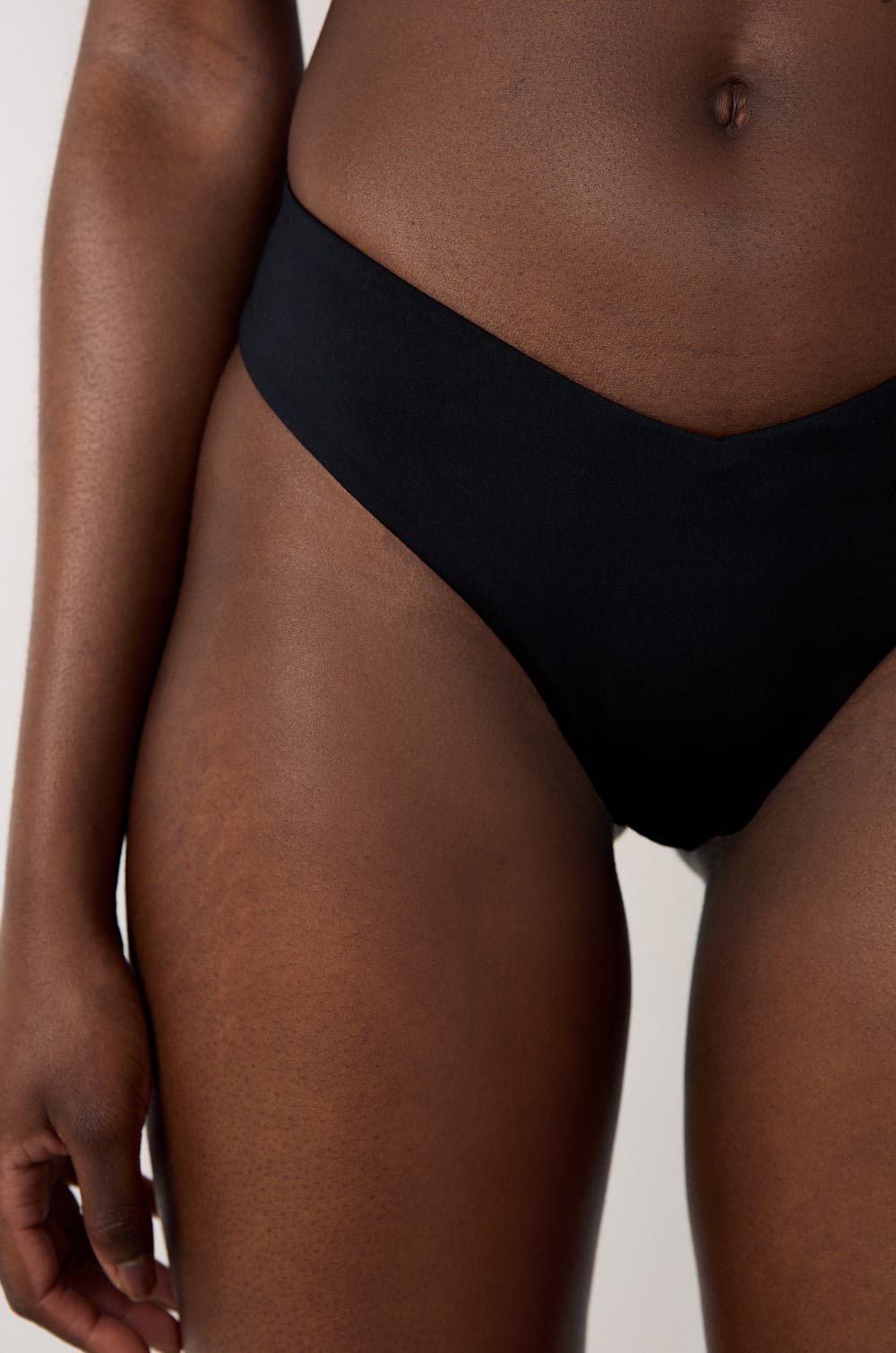 Panty brasileña de bikini high leg satinada;${refinementColor}