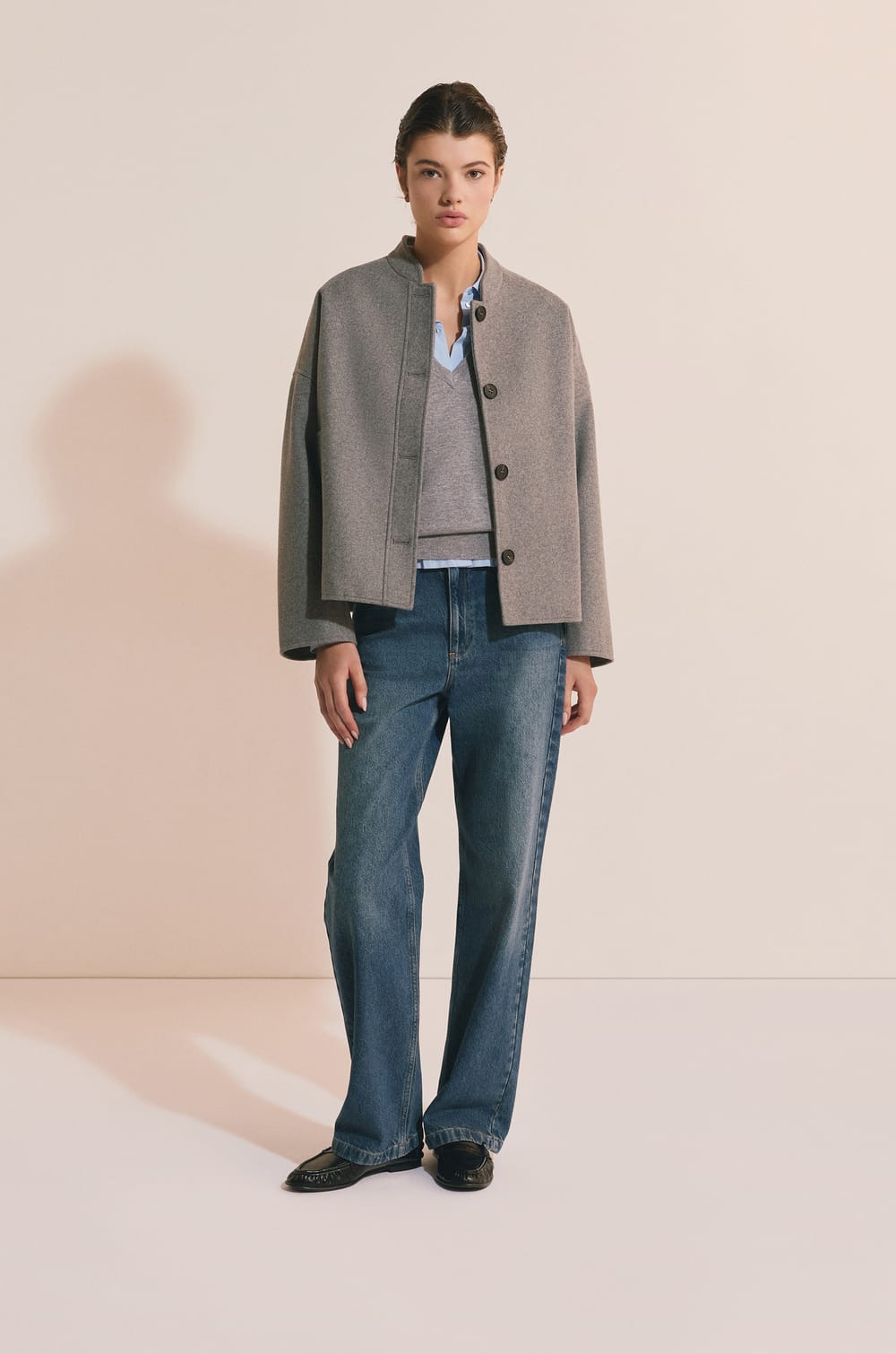 Manteau court boutonn&eacute;;${refinementColor}