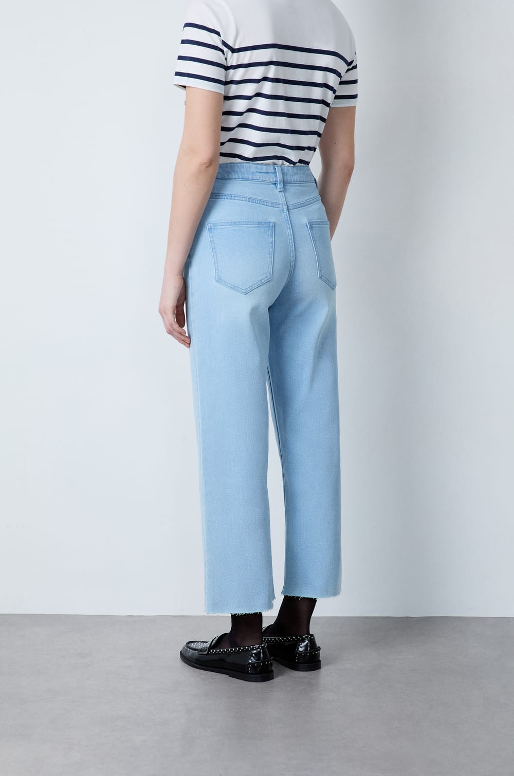 Wide Cut Pants;${refinementColor}