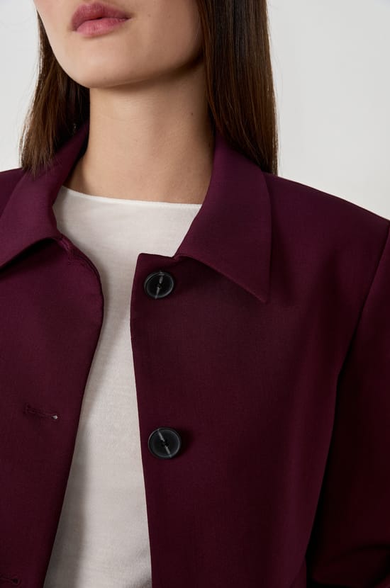 Veste courte à boutons;${refinementColor}