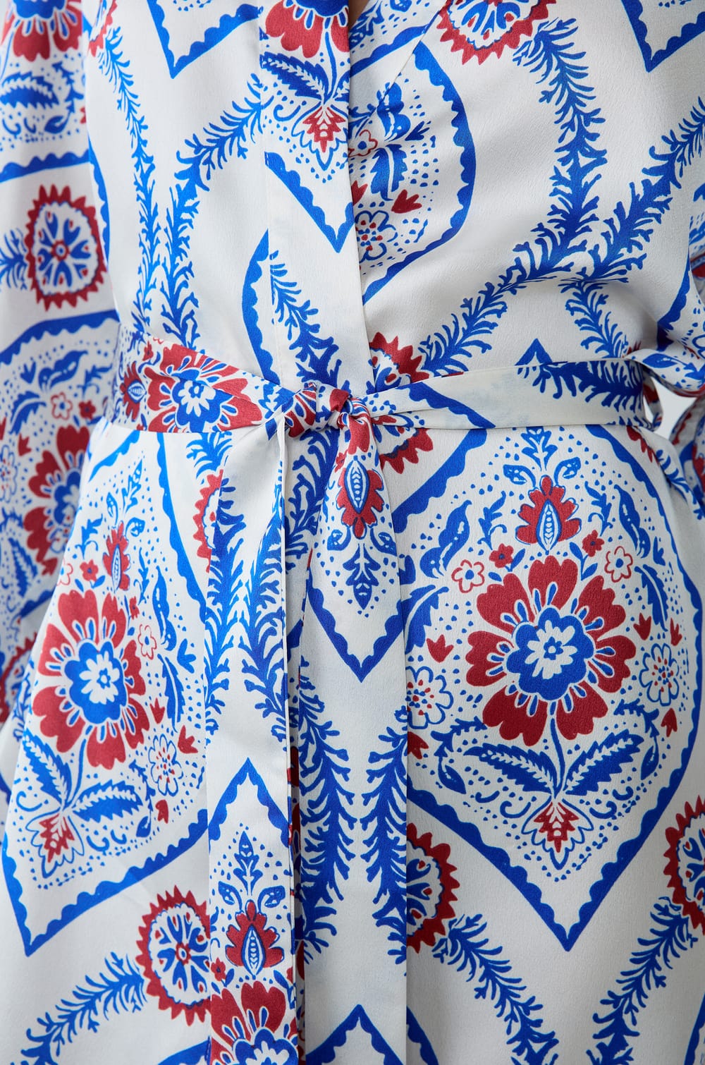 Saténový župan s potiskem;${refinementColor}