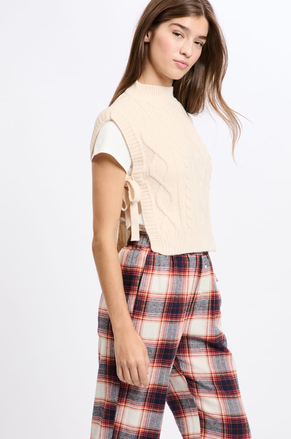 Pull sans manches à nouer;${refinementColor}