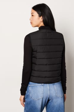 Doudoune matelass&eacute;e sans manches;${refinementColor}