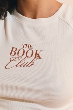 T-shirt avec inscription "the book club" en coton;${refinementColor}