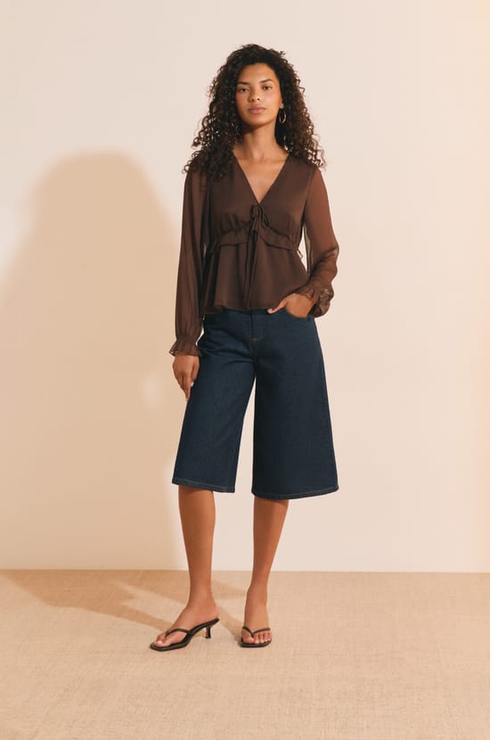 Blouse &agrave; volants avec manches transparentes;${refinementColor}