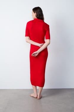 Vestido largo con cuello polo;${refinementColor}