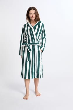 Peignoir mi-long à rayures;${refinementColor}
