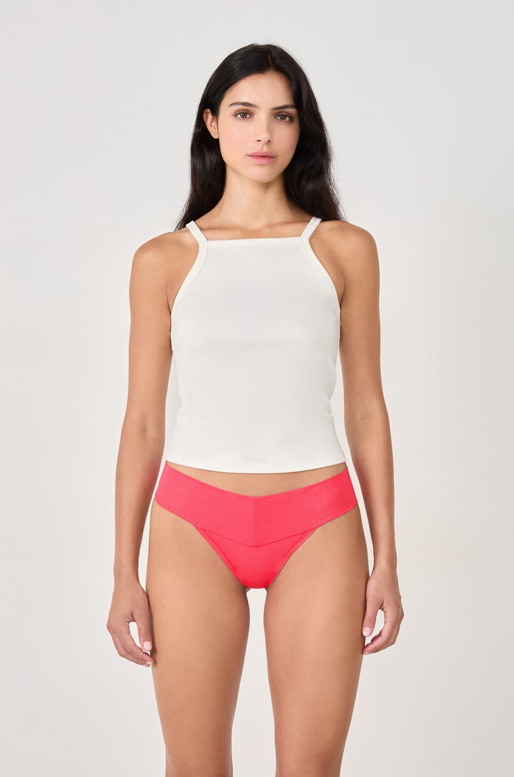 Tanga en microfibre;${refinementColor}