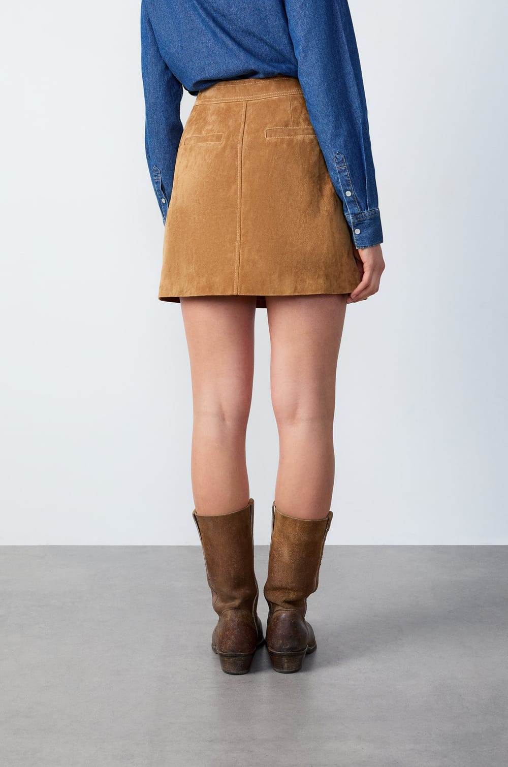 Short Suede Skirt;${refinementColor}
