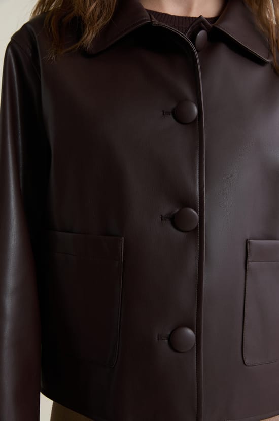 Veste courte en vinyle;${refinementColor}