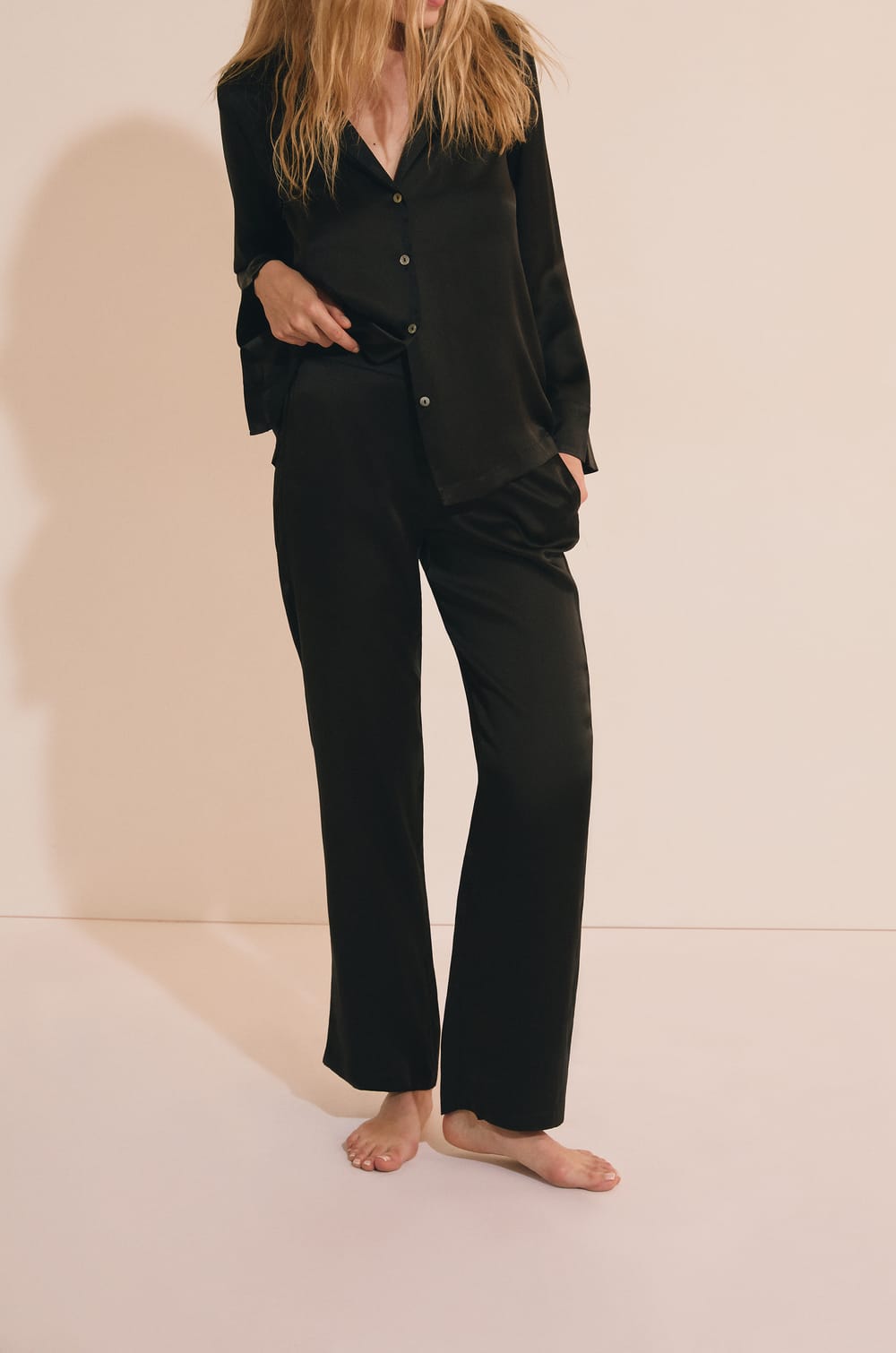 Pantal&oacute;n de seda;${refinementColor}