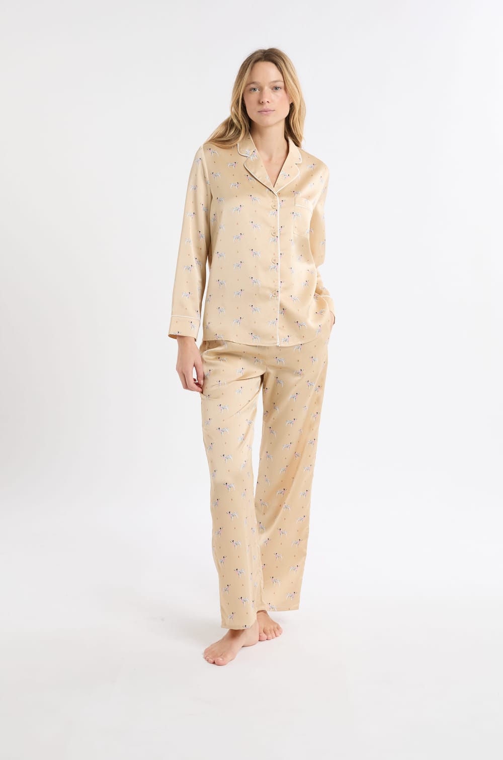 Chemise de pyjama en satin à motifs chiens;${refinementColor}