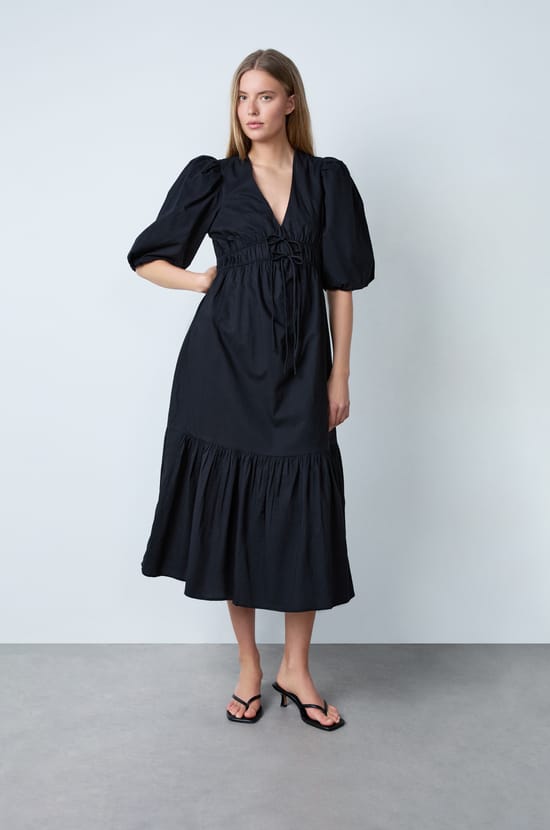 Robe mi-longue en coton manches bouffantes;${refinementColor}