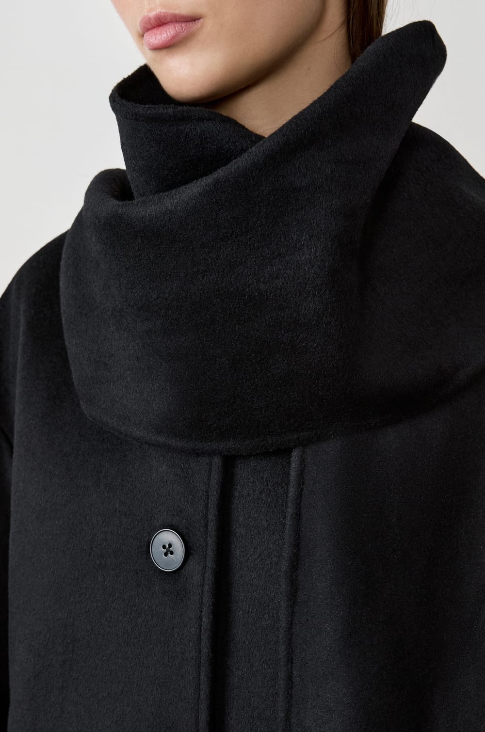 Short Coat;${refinementColor}