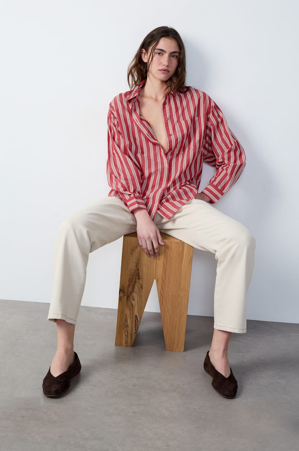 Long-sleeved striped shirt;${refinementColor}