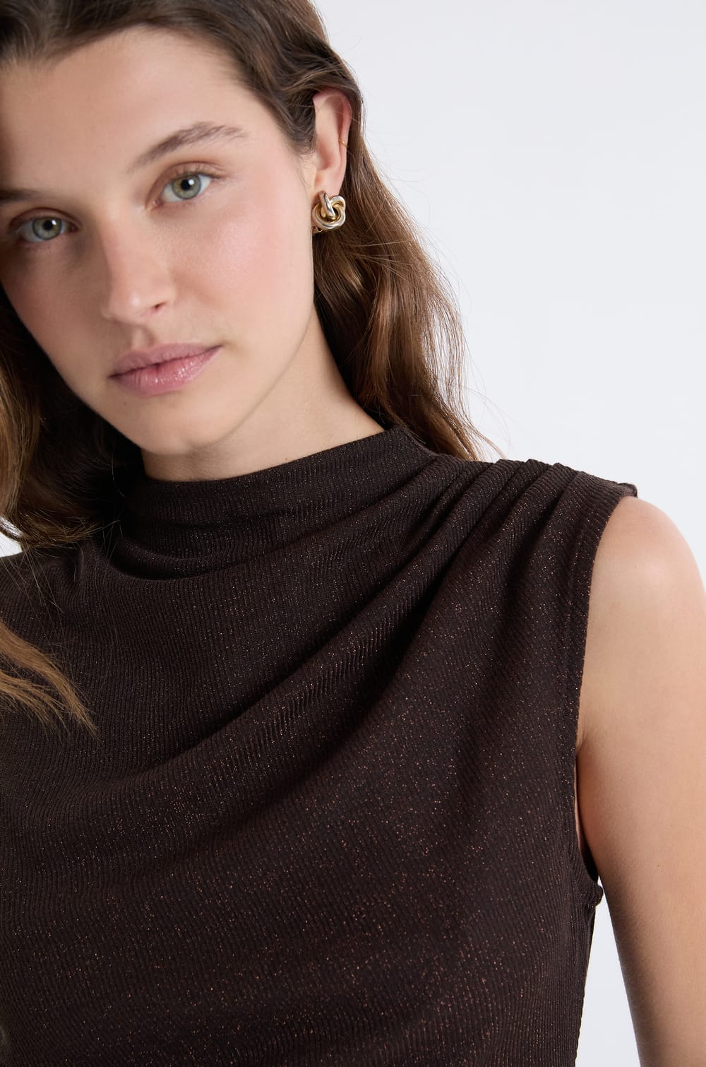 top col montant sans manche irisé;${refinementColor}