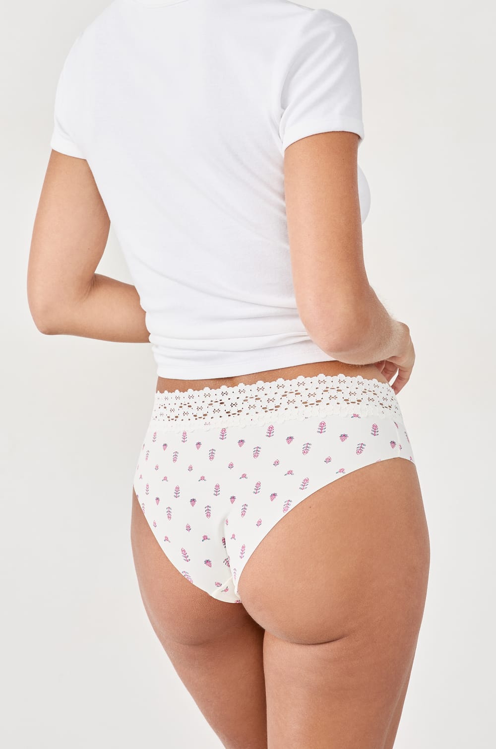 Microfibre V-shape Hipster;${refinementColor}