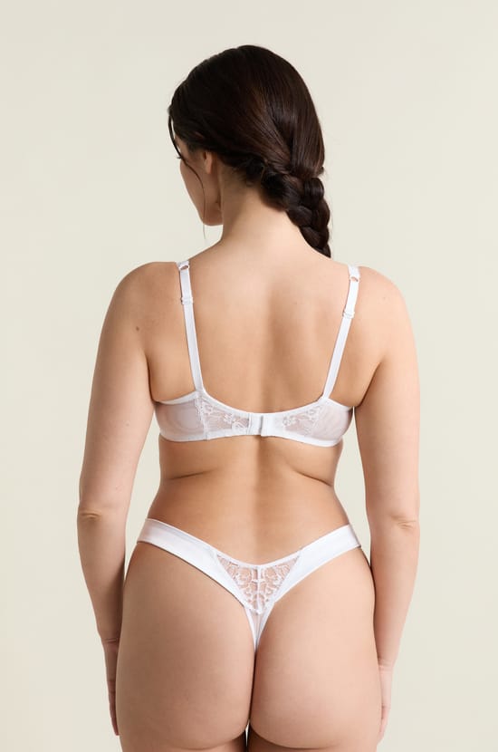Balconette Bra in Lace;${refinementColor}