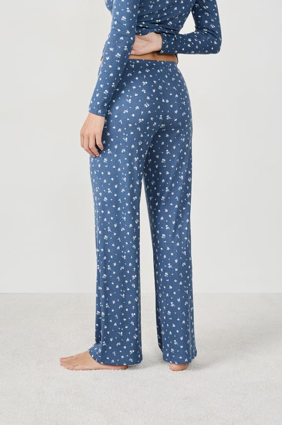 Pantalon de pyjama &agrave; fleurs en pointelle;${refinementColor}