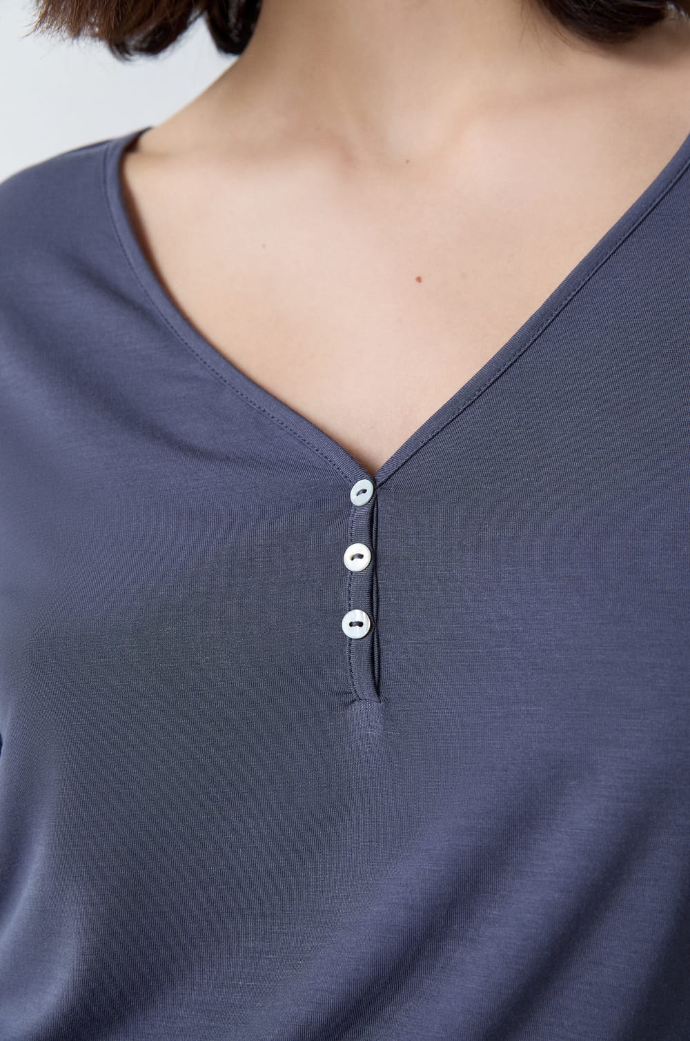  Top liso de manga larga;${refinementColor}