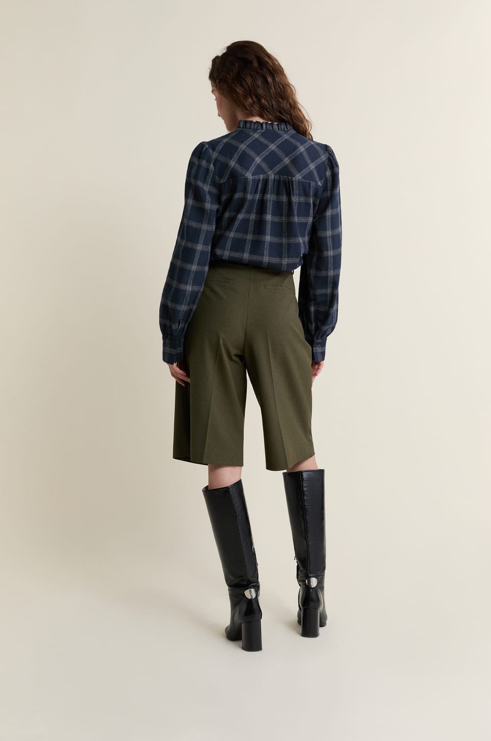 Bermuda Shorts;${refinementColor}