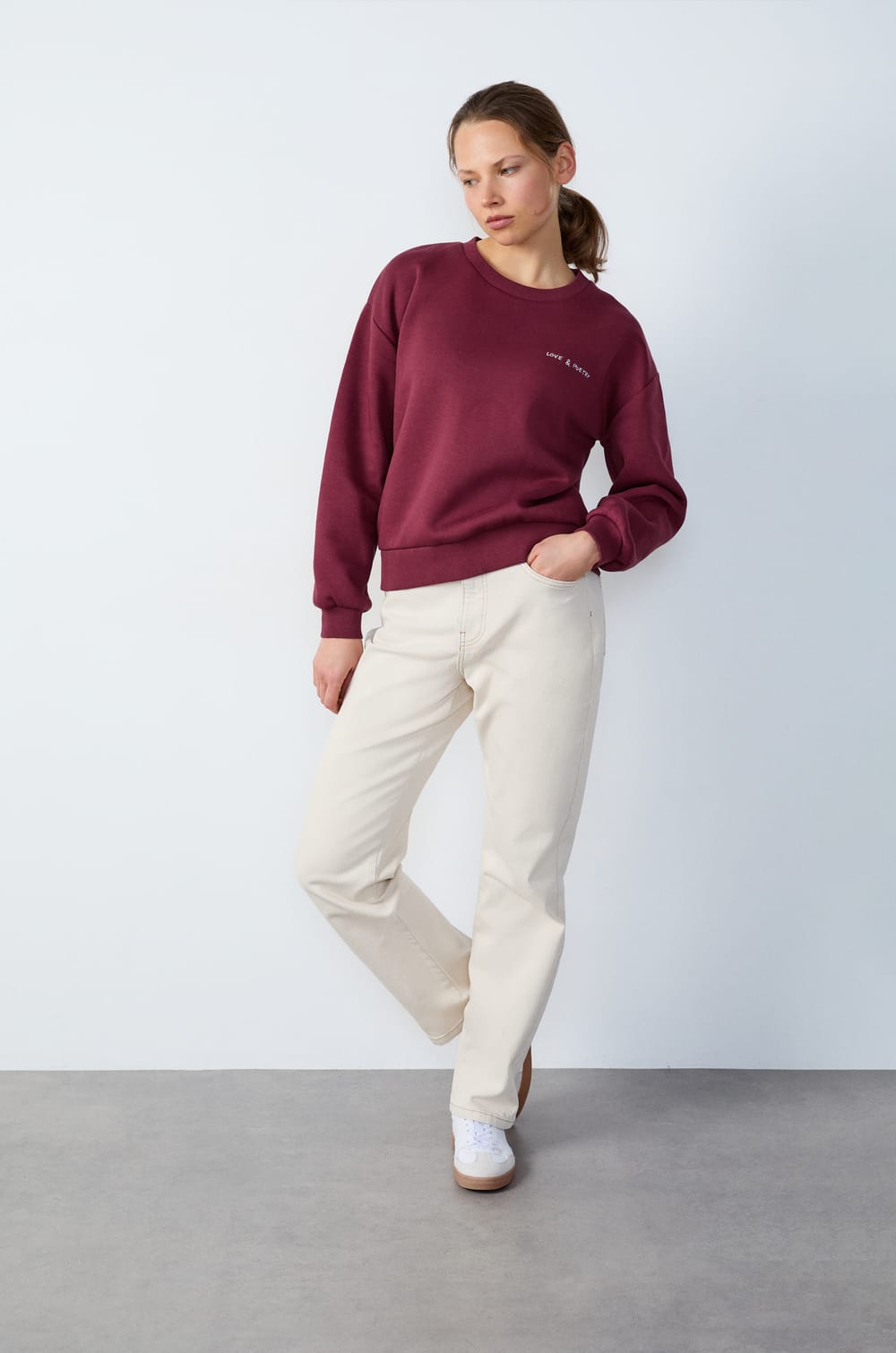 Sweat avec coton;${refinementColor}