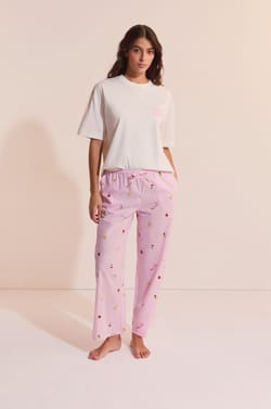 Pantalon &agrave; carreaux avec motifs fruits;${refinementColor}