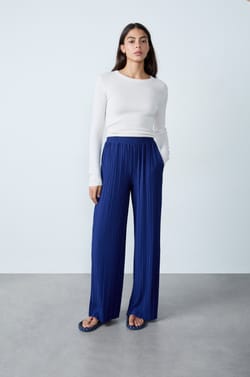 Pantalon fluide plissé;${refinementColor}
