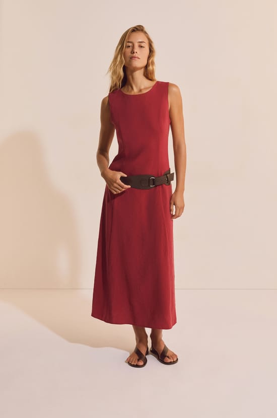 Robe longue sans manches;${refinementColor}