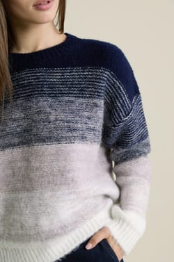 Long-sleeved Sweater;${refinementColor}