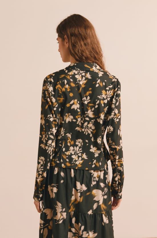 Chemise &agrave; fleurs;${refinementColor}