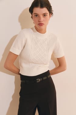 Pull manches courtes textur&eacute; en coton;${refinementColor}