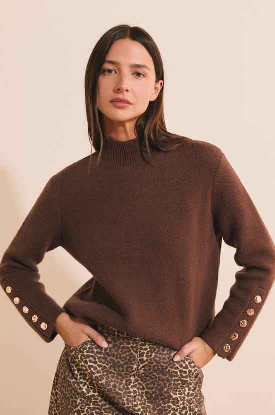 Pull manches longues avec d&eacute;tails boutons;${refinementColor}